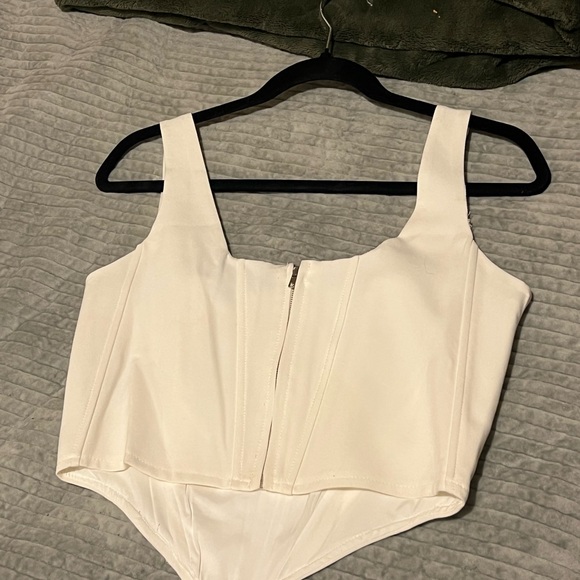 White Structured Corset Crop Top - Women - Picture 5 of 5